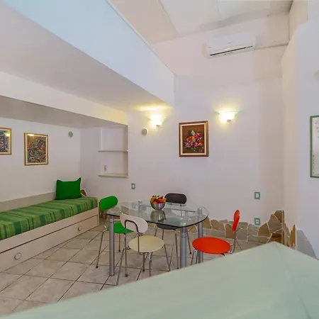 Mono Millelire Apartment *